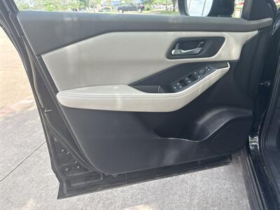 2025 Nissan Rogue SV - Photo 10 - Dallas, TX 75252