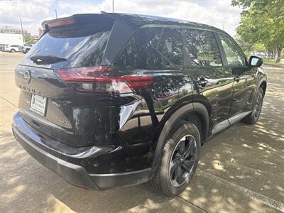 2025 Nissan Rogue SV - Photo 7 - Dallas, TX 75252