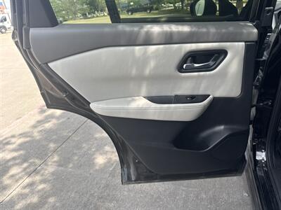 2025 Nissan Rogue SV - Photo 12 - Dallas, TX 75252