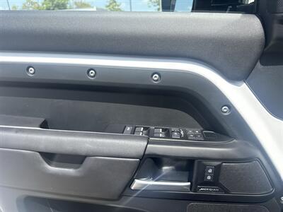 2025 Land Rover Defender 110 P300 S   - Photo 11 - Dallas, TX 75252