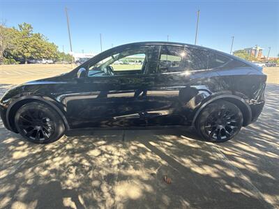 2023 Tesla Model Y   - Photo 4 - Dallas, TX 75252