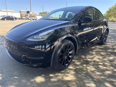 2023 Tesla Model Y   - Photo 3 - Dallas, TX 75252