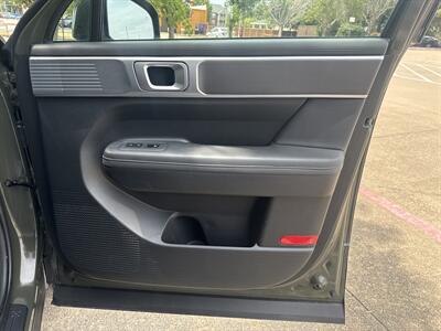 2024 Hyundai SANTA FE SEL   - Photo 13 - Dallas, TX 75252