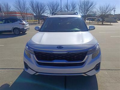 2021 Kia Seltos S Turbo   - Photo 2 - Dallas, TX 75252