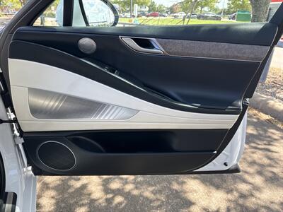 2023 Genesis Electrified G80   - Photo 14 - Dallas, TX 75252