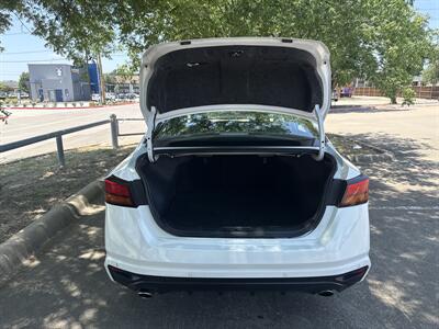 2025 Nissan Altima 2.5 SR   - Photo 14 - Dallas, TX 75252