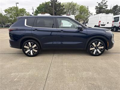 2025 Mitsubishi Outlander SE   - Photo 8 - Dallas, TX 75252