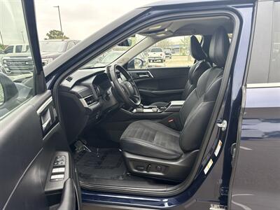 2025 Mitsubishi Outlander SE   - Photo 18 - Dallas, TX 75252