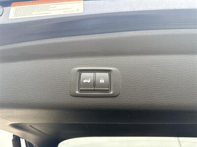 2025 Mitsubishi Outlander SE   - Photo 17 - Dallas, TX 75252