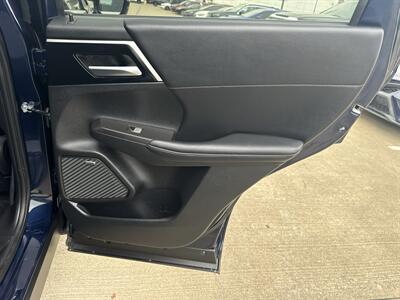 2025 Mitsubishi Outlander SE   - Photo 13 - Dallas, TX 75252