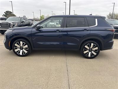 2025 Mitsubishi Outlander SE   - Photo 4 - Dallas, TX 75252