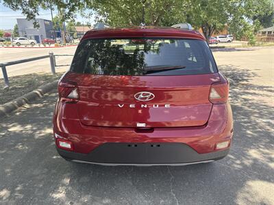 2024 Hyundai VENUE SEL   - Photo 6 - Dallas, TX 75252