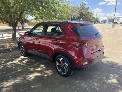 2024 Hyundai VENUE SEL   - Photo 5 - Dallas, TX 75252