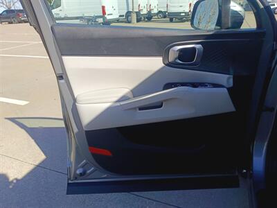 2022 Kia Sorento Hybrid S  Hybrid - Photo 10 - Dallas, TX 75252