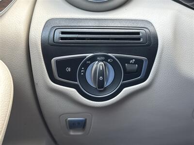 2022 Mercedes-Benz GLC GLC 300 - Photo 35 - Dallas, TX 75252