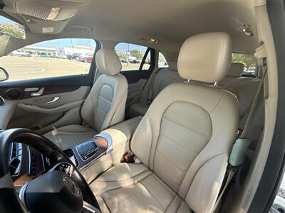 2022 Mercedes-Benz GLC GLC 300 - Photo 36 - Dallas, TX 75252