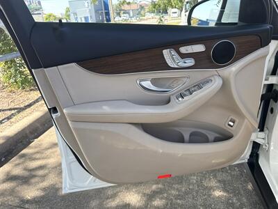 2022 Mercedes-Benz GLC GLC 300 - Photo 10 - Dallas, TX 75252