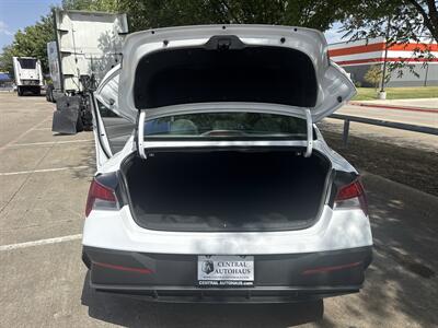 2026 Hyundai ELANTRA SEL Sport   - Photo 15 - Dallas, TX 75252