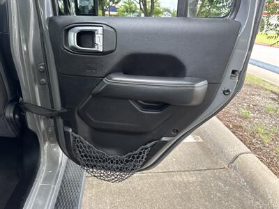 2022 Jeep Wrangler Unlimited Sahara 4xe - Photo 13 - Dallas, TX 75252