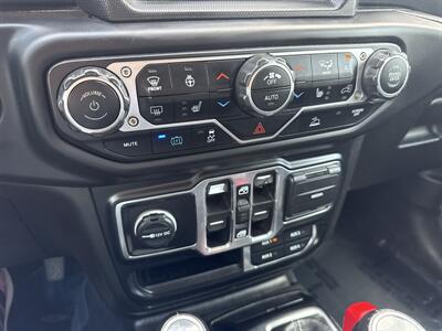 2022 Jeep Wrangler Unlimited Sahara 4xe - Photo 30 - Dallas, TX 75252