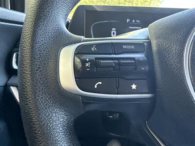 2024 Kia Sportage LX   - Photo 30 - Dallas, TX 75252