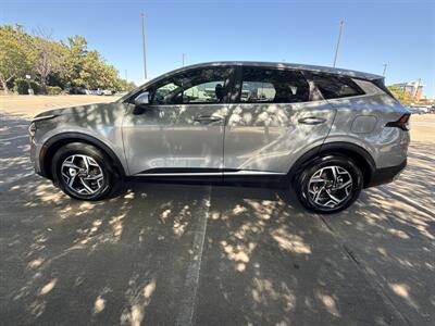2024 Kia Sportage LX   - Photo 4 - Dallas, TX 75252