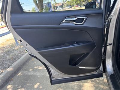 2024 Kia Sportage LX   - Photo 16 - Dallas, TX 75252