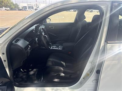 2025 Honda Civic Sport   - Photo 16 - Dallas, TX 75252