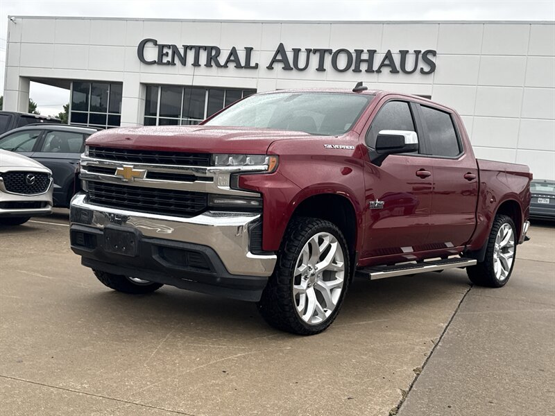 2020 Chevrolet Silverado 1500 LT1   - Photo 1 - Dallas, TX 75252