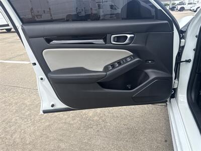 2024 Honda Civic Touring   - Photo 10 - Dallas, TX 75252