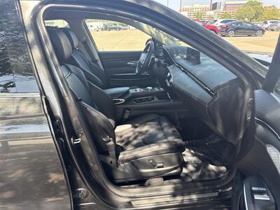 2025 Genesis GV70 2.5T Standard   - Photo 21 - Dallas, TX 75252