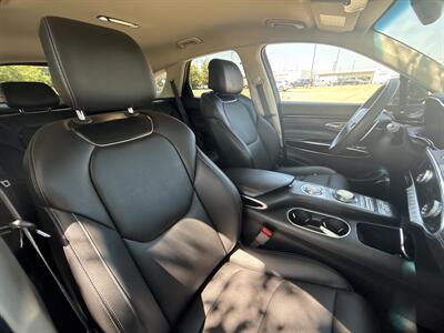 2025 Genesis GV70 2.5T Standard   - Photo 36 - Dallas, TX 75252