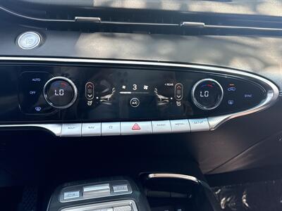 2025 Genesis GV70 2.5T Standard   - Photo 32 - Dallas, TX 75252