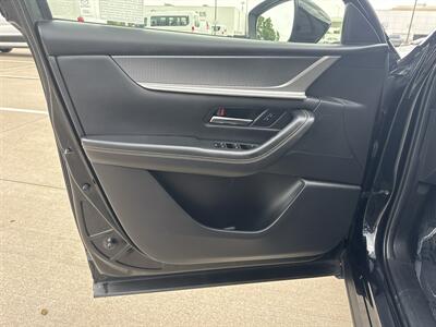 2025 Mazda CX-70 3.3 Turbo Preferred   - Photo 10 - Dallas, TX 75252