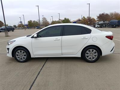 2022 Kia Rio LX   - Photo 4 - Dallas, TX 75252