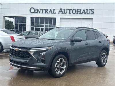 2025 Chevrolet Trax LT   - Photo 1 - Dallas, TX 75252