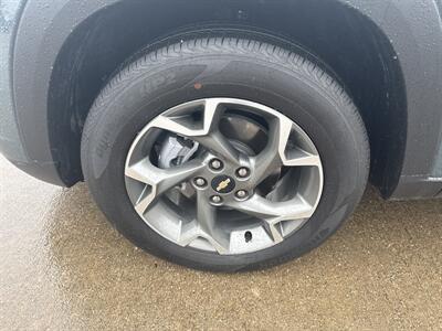 2025 Chevrolet Trax LT   - Photo 29 - Dallas, TX 75252