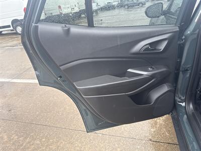 2025 Chevrolet Trax LT   - Photo 13 - Dallas, TX 75252