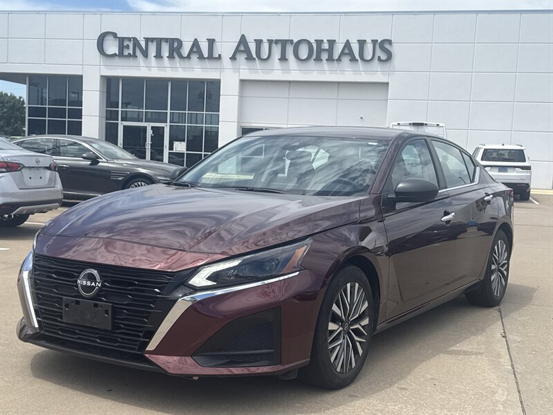 2024 Nissan Altima 2.5 SV - Photo 1 - Dallas, TX 75252