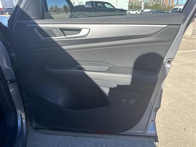 2025 Volkswagen Atlas Cross Sport SE 4Motion  Tech Pkg - Photo 14 - Dallas, TX 75252