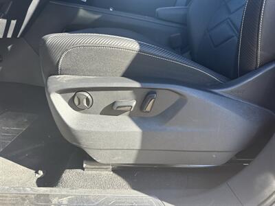 2025 Volkswagen Atlas Cross Sport SE 4Motion  Tech Pkg - Photo 19 - Dallas, TX 75252