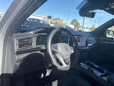 2025 Volkswagen Atlas Cross Sport SE 4Motion  Tech Pkg - Photo 21 - Dallas, TX 75252