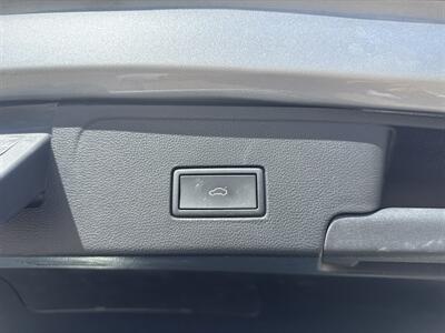 2025 Volkswagen Atlas Cross Sport SE 4Motion  Tech Pkg - Photo 17 - Dallas, TX 75252