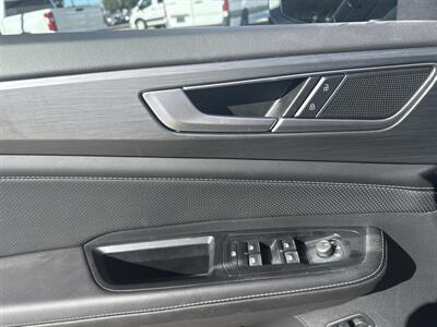 2025 Volkswagen Atlas Cross Sport SE 4Motion  Tech Pkg - Photo 11 - Dallas, TX 75252