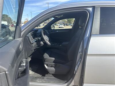 2025 Volkswagen Atlas Cross Sport SE 4Motion  Tech Pkg - Photo 18 - Dallas, TX 75252