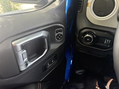 2025 Jeep Wrangler Sahara   - Photo 31 - Dallas, TX 75252