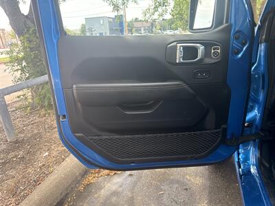 2025 Jeep Wrangler Sahara   - Photo 12 - Dallas, TX 75252