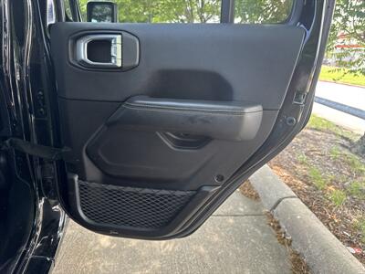 2025 Jeep Wrangler Sahara   - Photo 13 - Dallas, TX 75252
