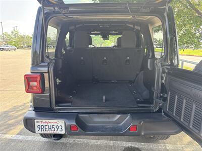 2025 Jeep Wrangler Sahara   - Photo 15 - Dallas, TX 75252