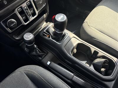 2025 Jeep Wrangler Sahara   - Photo 27 - Dallas, TX 75252